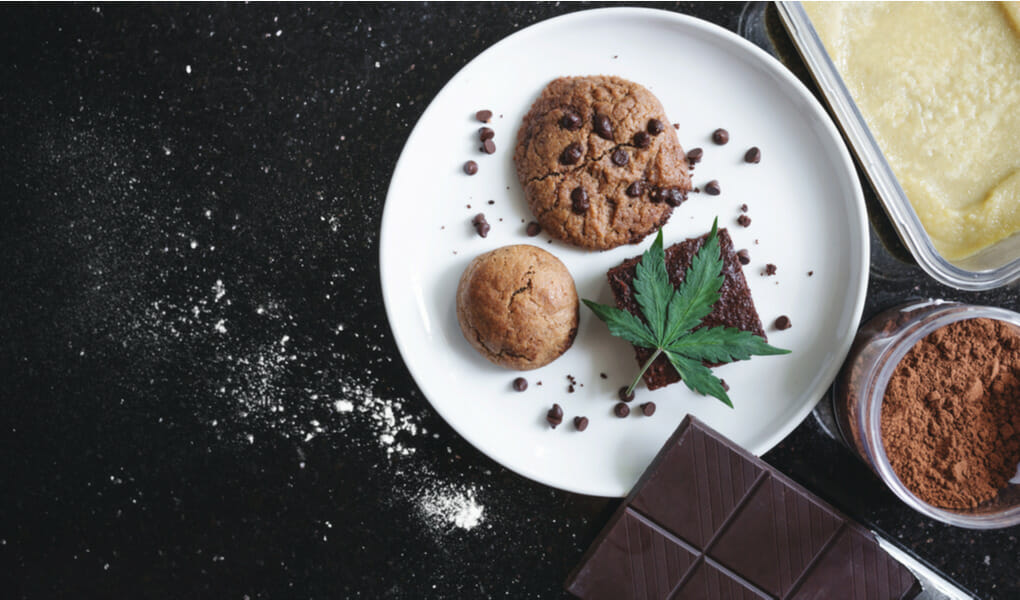 WHAT-IS-THE-DIFFERENCE-BETWEEN-CBD-AND-THC-EDIBLES_
